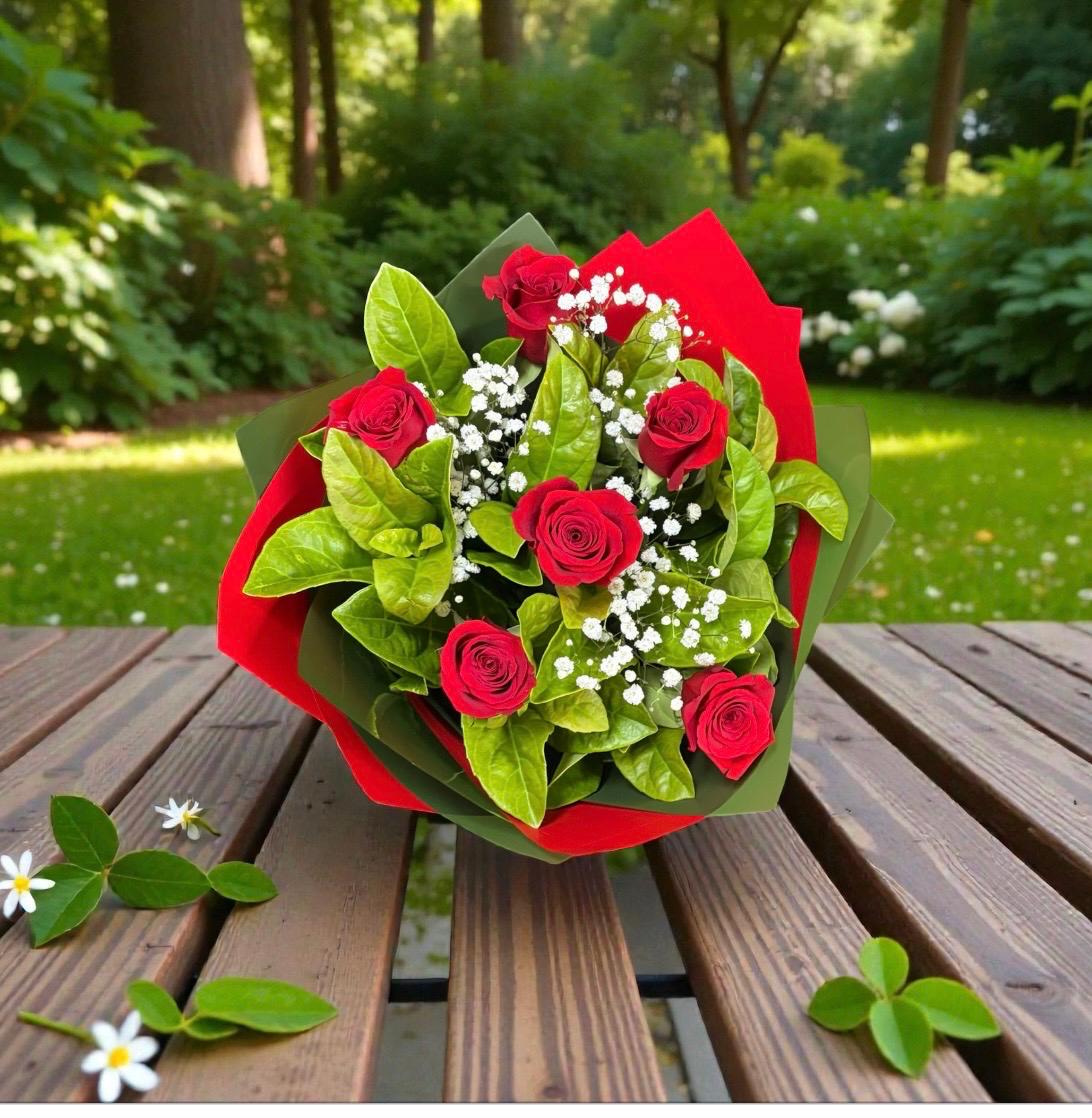 6 Red Roses Bouquet