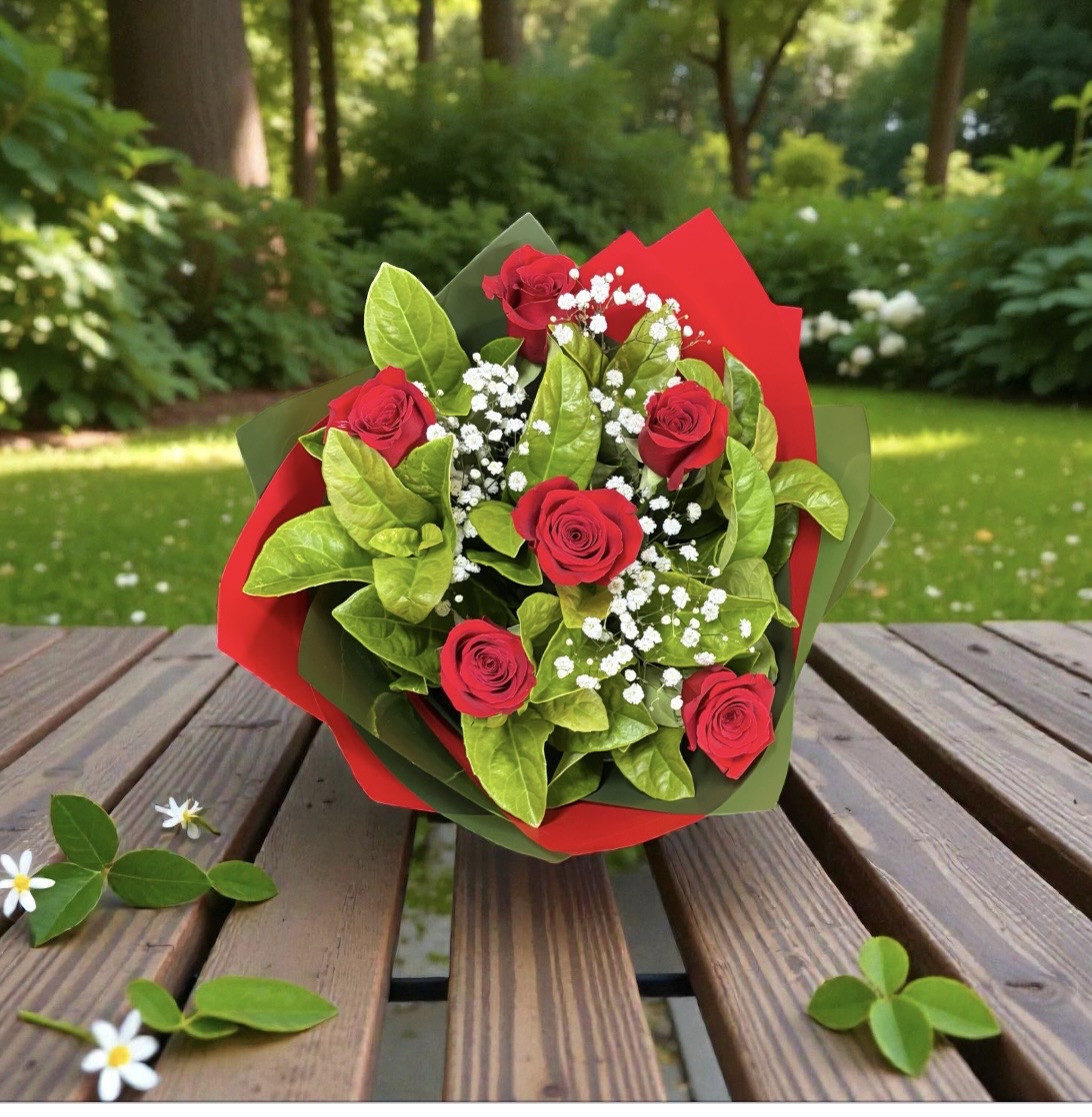 6 Red Roses Bouquet