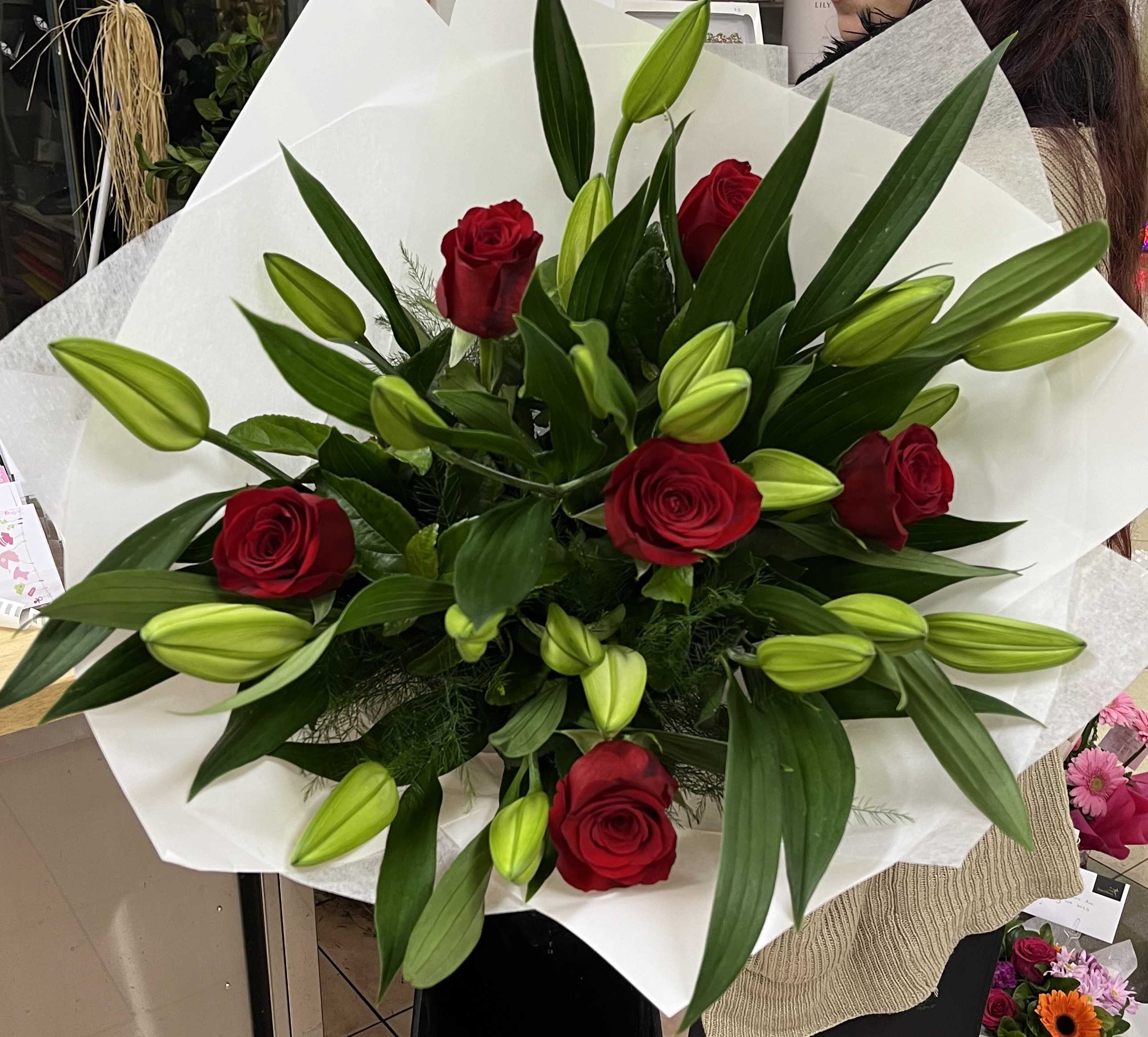 Roses with White Oriental Lilly Bouquet