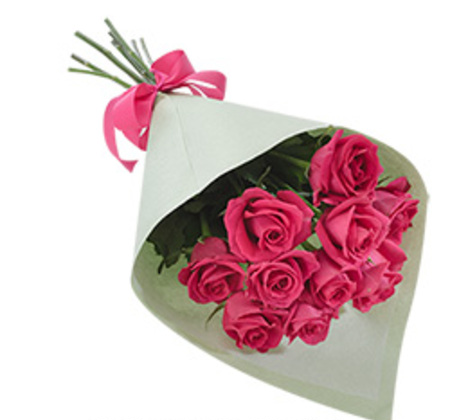 10 x Pink Rose Wrap Short Stem Roses10 x stems of Pink 40 cm roses (minimal foliage)